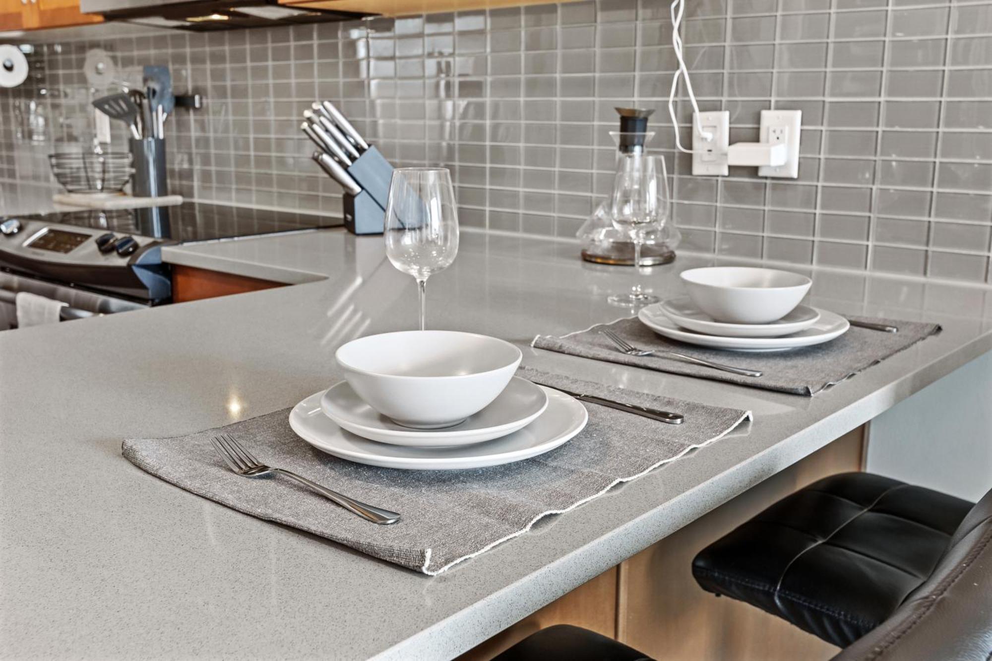 Heart Of Downtown Calgary Spacious Luxury Condo With Stunning Views And Premium Amenities Extérieur photo